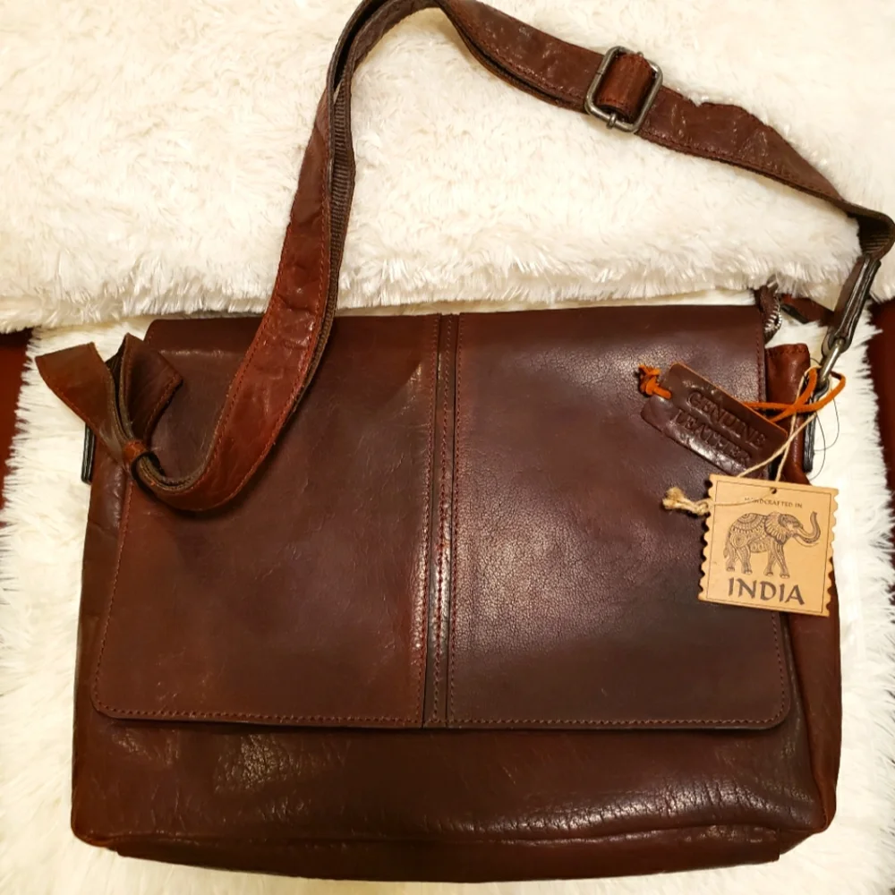 Genuine Leather Handcrafted Brown Crossbody Messenger Bag--NWT